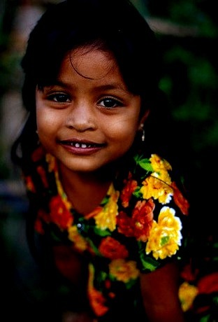 by deco4macro on Flickr.Young faces of the world - Ceylon girl.