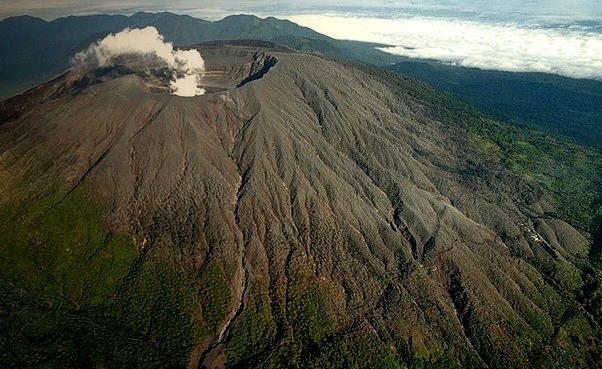 by german_sagastume on Flickr.Smoke emerging from Santa Ana Volcano in El Salvador.