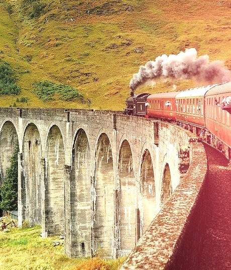 Glenfinnan Viaduct, well known for Harry Potter fans, Highlands, Scotland